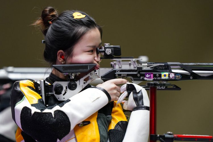 China's Yang wins 1st gold of Tokyo Olympics in air rifle